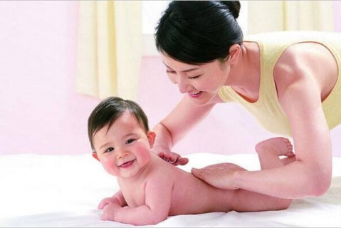 烟台代生宝宝长牙了就断奶了吗 喂奶的六大误区妈妈千万要避开